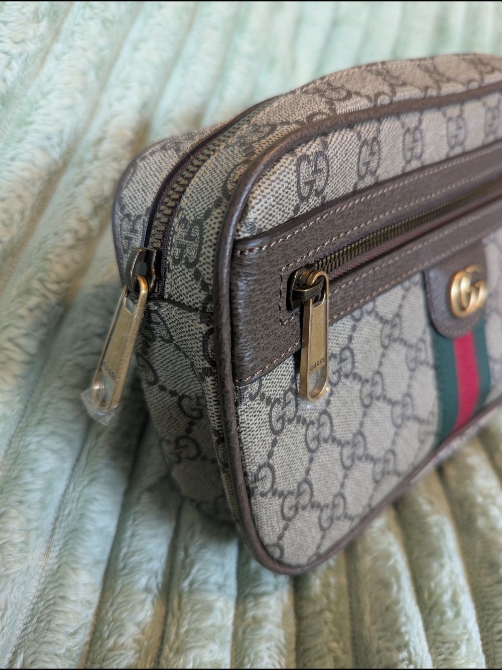 Soft GG Supreme Monogram Medium Ophidia Belt Bag Dark Brown - Picture 3 of 6